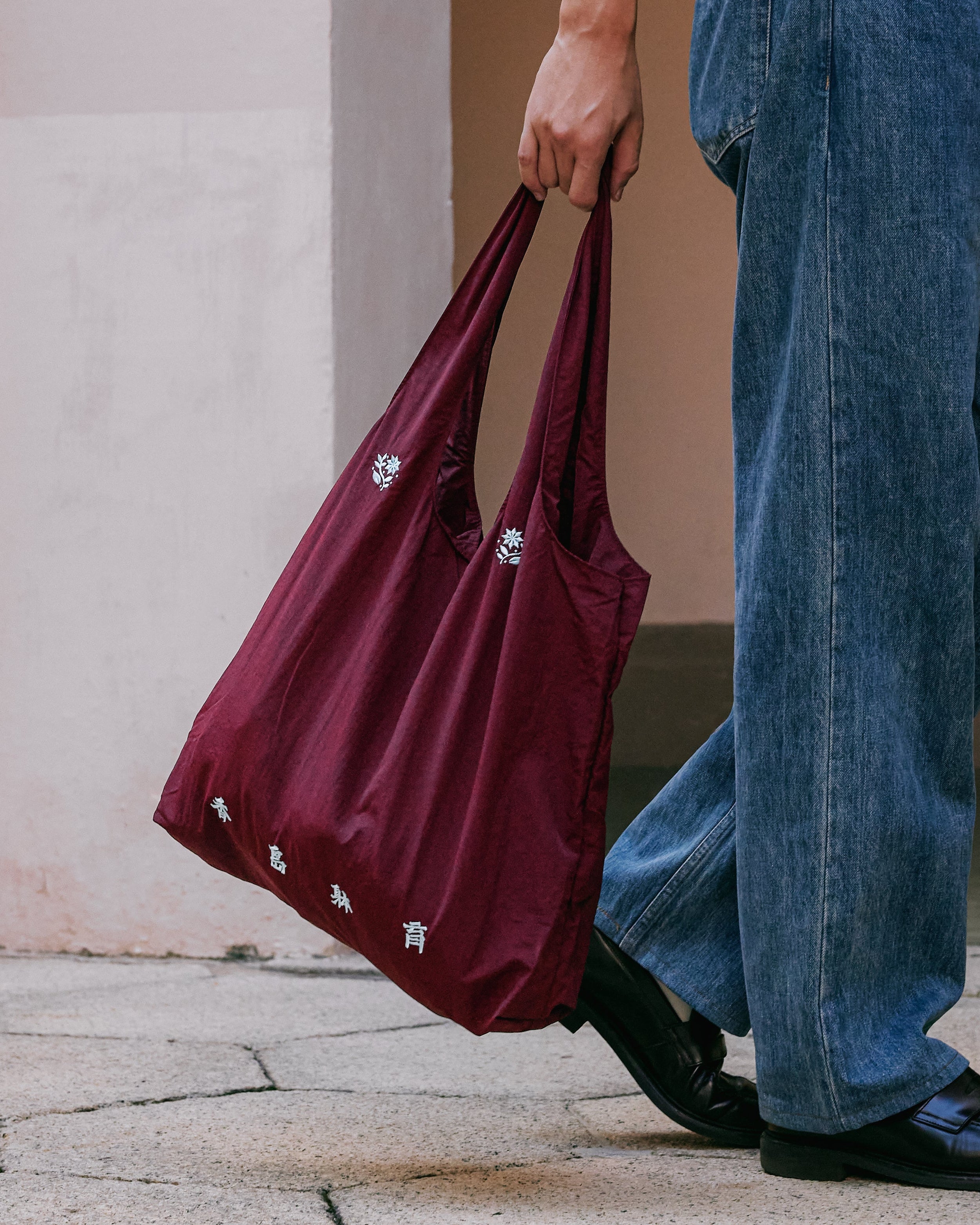 Packable Crest Tote - Isla Athletic | 香島躰育 Hong Kong Fashion Heritage