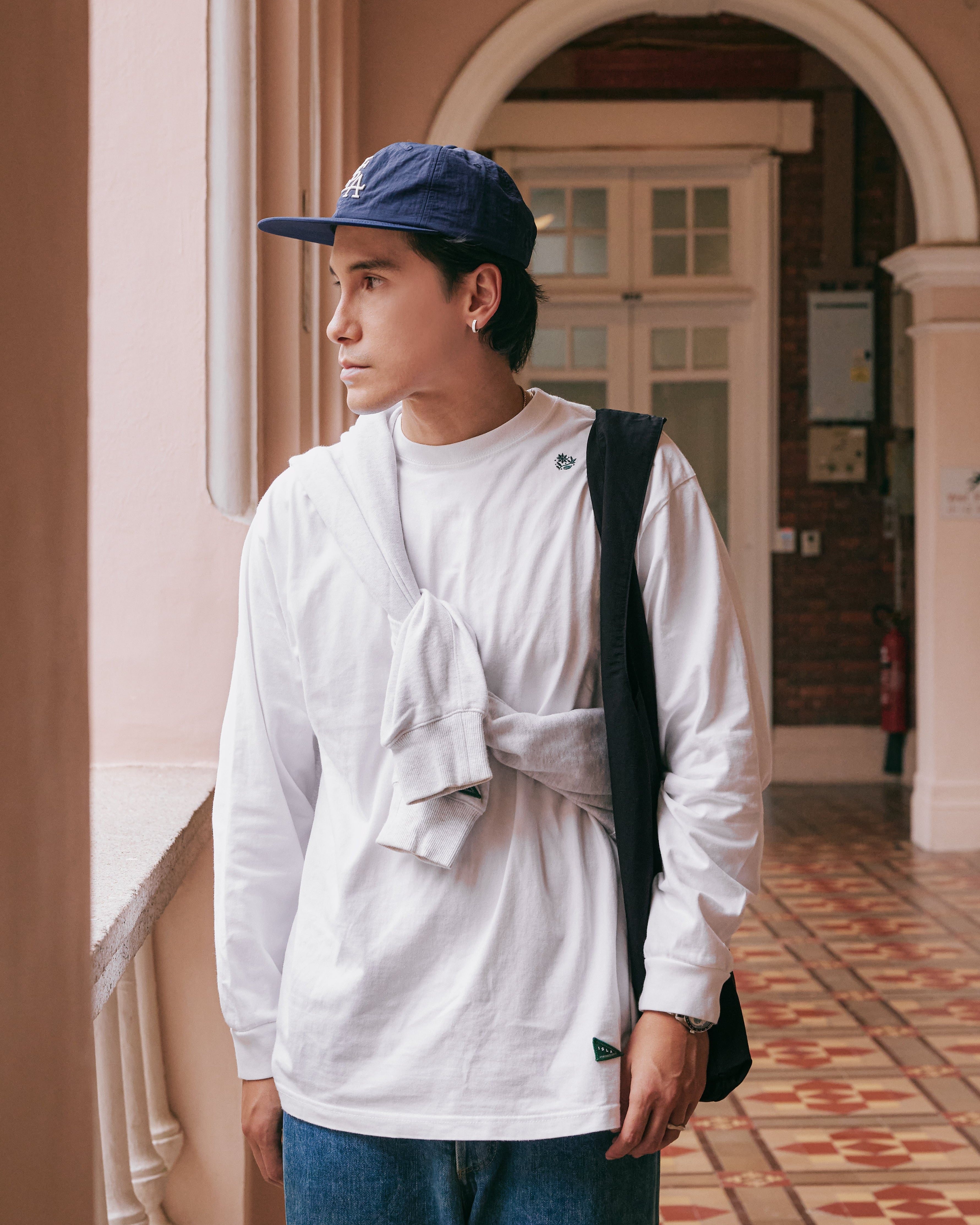 Crest Long Sleeve Tee - Isla Athletic | 香島躰育 Hong Kong Fashion Heritage