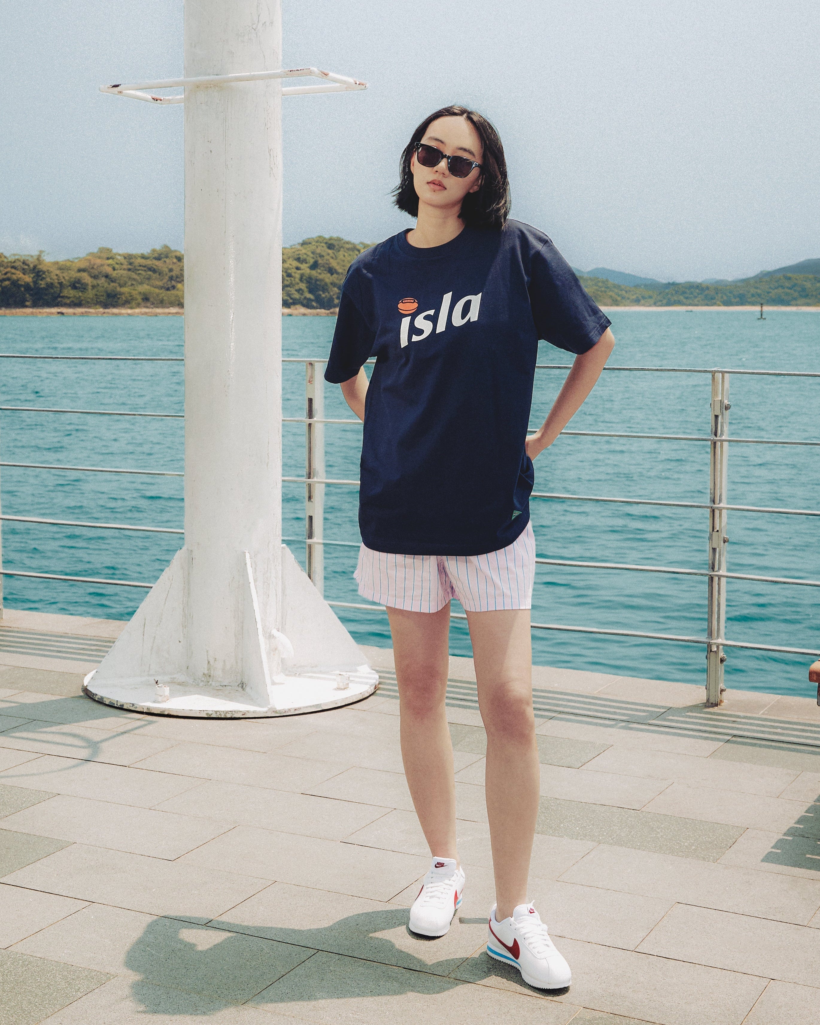 Basketball Logo Tee - Isla Athletic | 香島躰育 Hong Kong Basketball Fashion Heritage